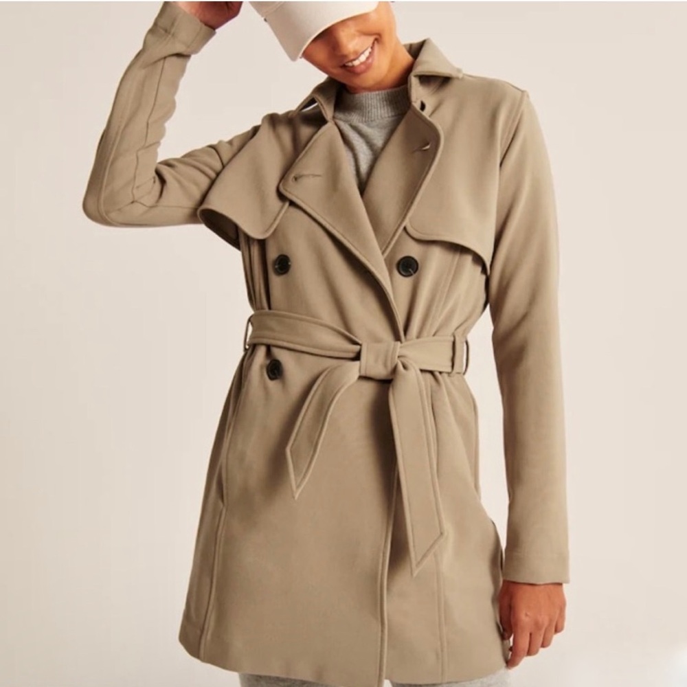 Abercrombie & Fitch Trench Coat
